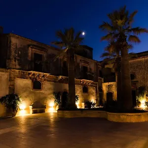 Resort Borgo Del Carato Solarino